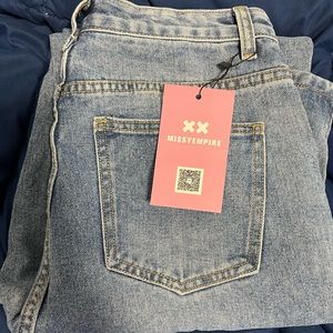 Midwash straight legs split detail jeans